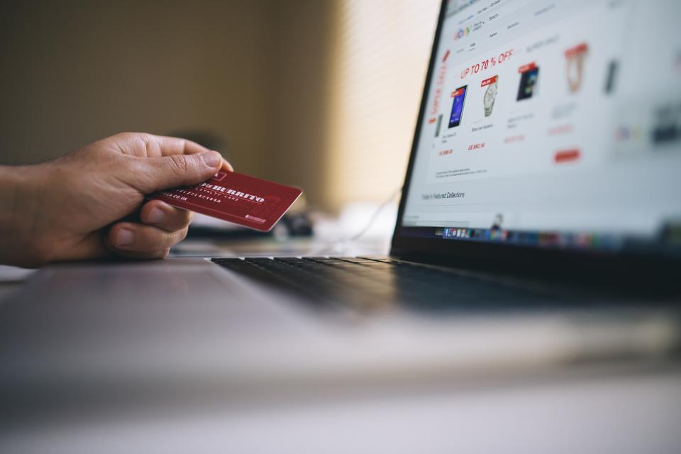 Starting an online store in Egypt with packages ready to ship